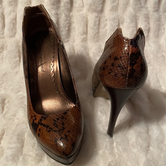 Ladies platform 5” heels - Picture 3 of 4